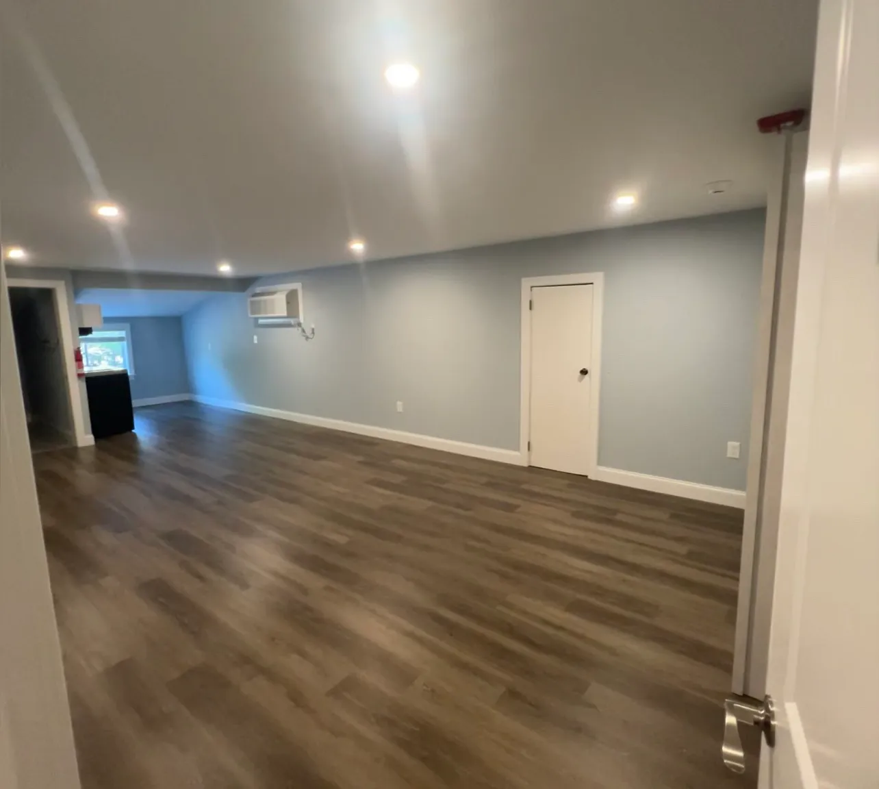 Studio, 500 sqft, $1,350 — Photo 3