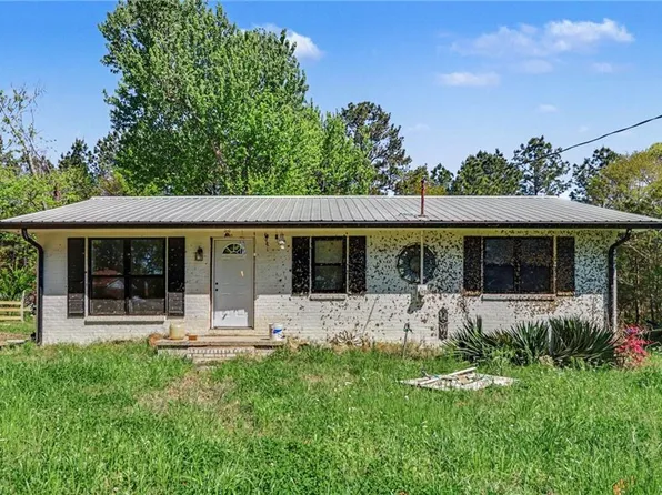 123 Baker Cir SE, Calhoun, GA 30701