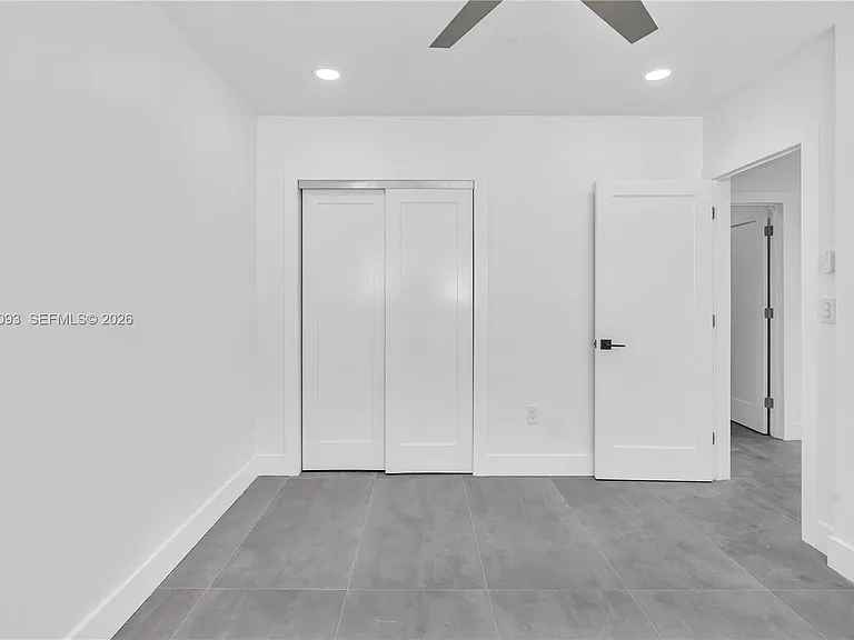 11900 N Bayshore Dr #206 — Photo 7