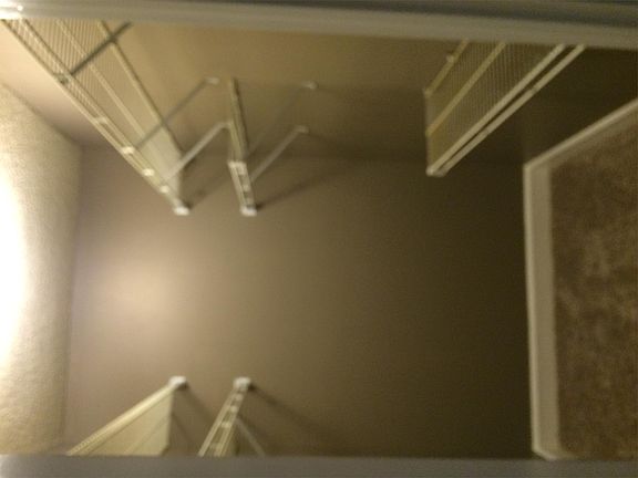 5th image of 123 Stewart Ct