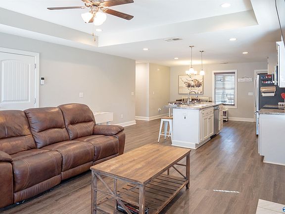 4th image of 450 Turkey Trail Rd