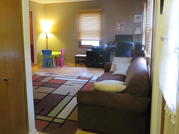 2nd image of 6490 Helm Ct