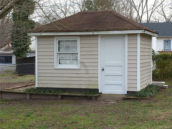 4th image of 207 N Kalmia Ave