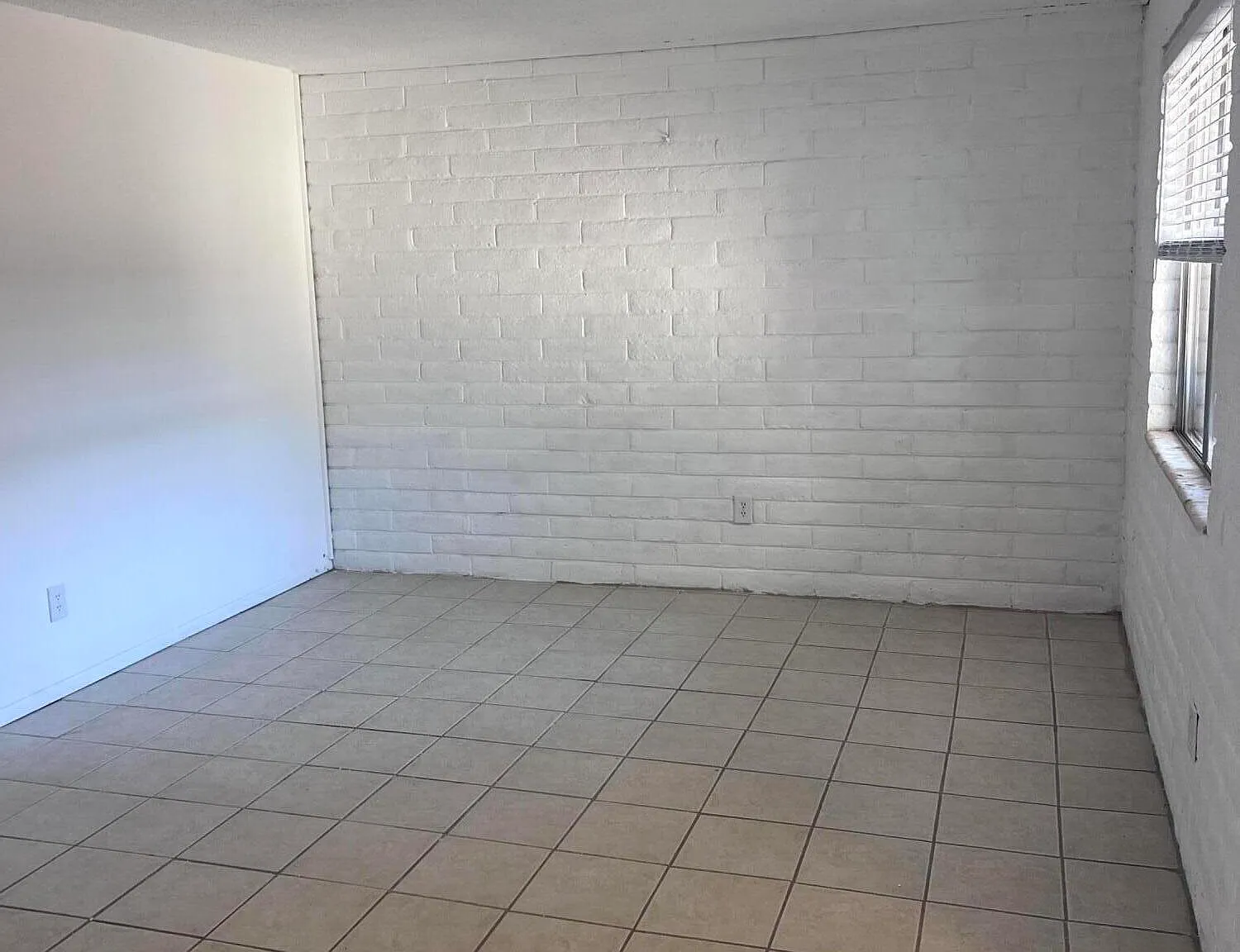 2 bed, 1.0 bath, 841 sqft, $975 — Photo 4