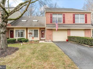 48 May Apple Dr, Downingtown, PA 19335