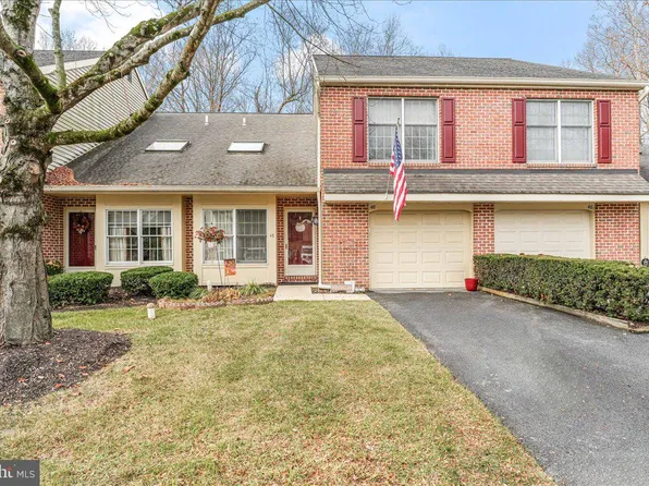 48 May Apple Dr, Downingtown, PA 19335
