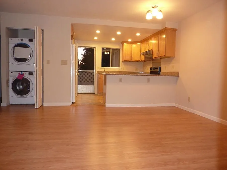 1520 Schenone Ct #2