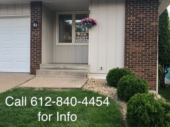 1912 Upper Afton Rd, Saint Paul, MN 55119