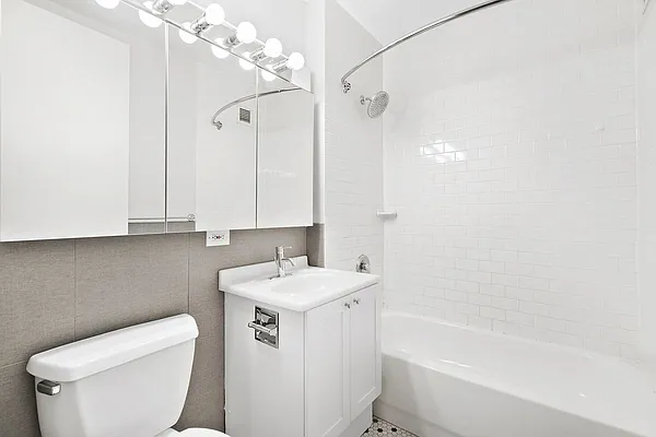 Rented by Compass | media 18