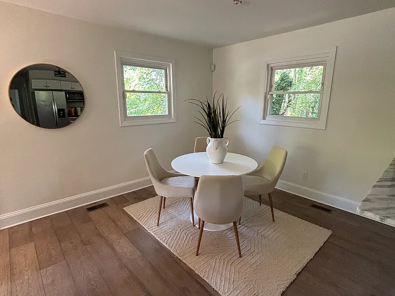 1815 Haines St — Photo 7