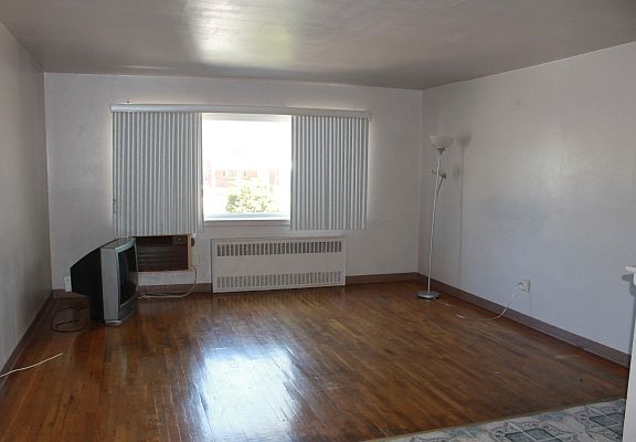 3rd image of 1108 E 82nd St #1
