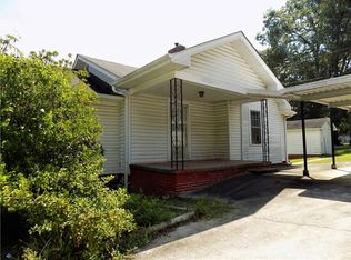 16 S 3rd Lindale St, Lindale, GA 30147