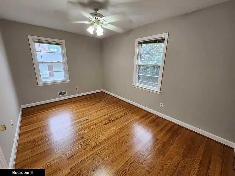 4033 Yale Ave — Photo 12