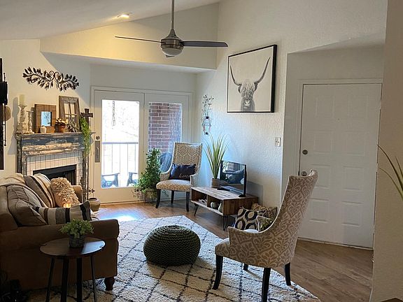 3rd image of 3240 Donnelly Cir #1110