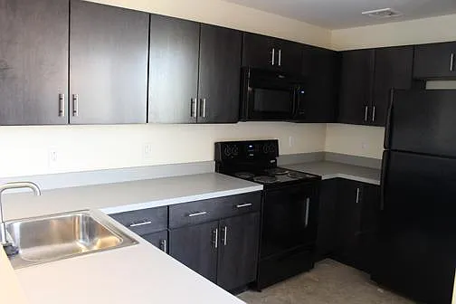 5811 Bryant St #18 — Photo 7