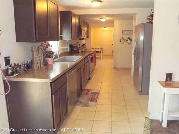 4th image of 216 Van Lieu St