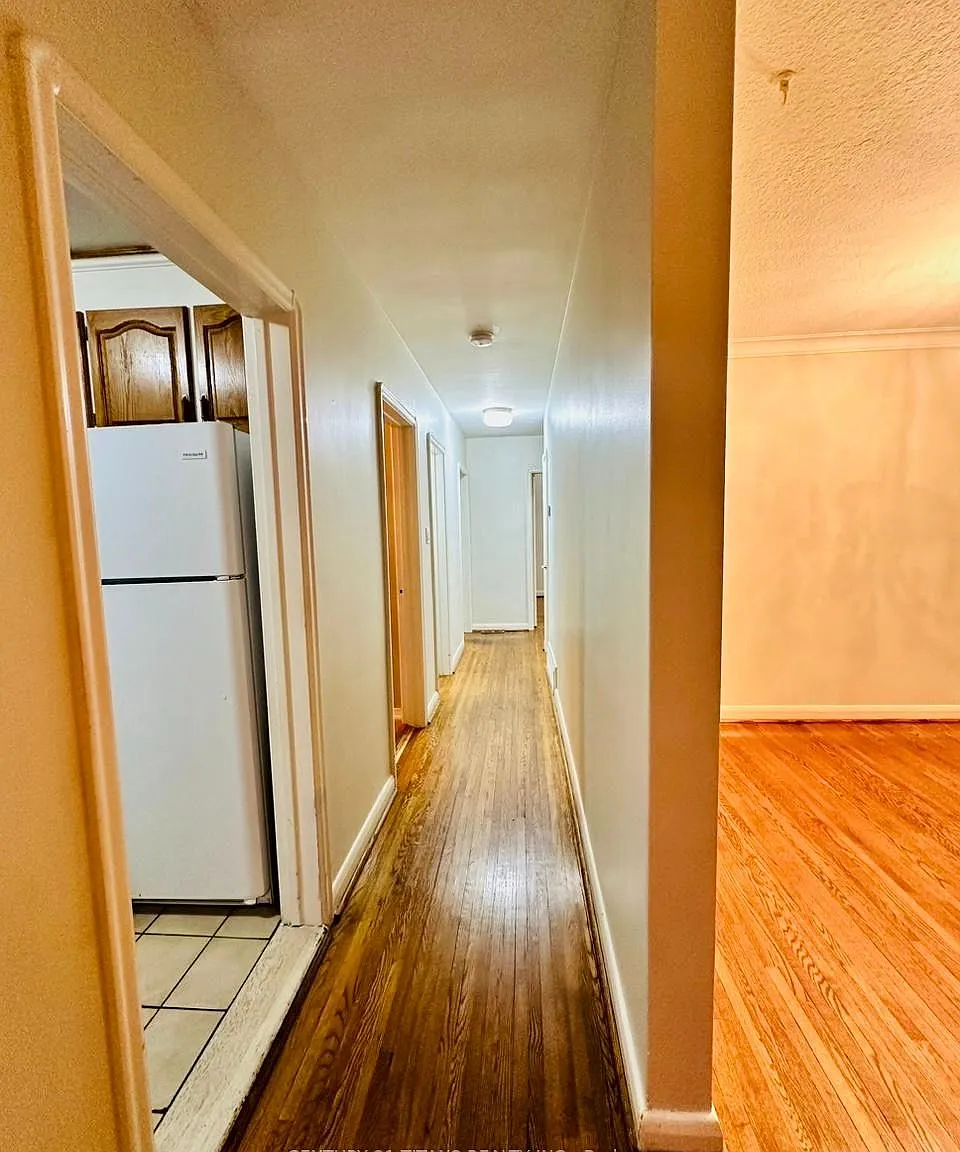 3 bed, $3,000 — Photo 3