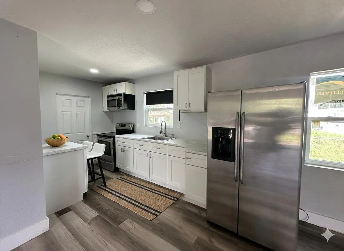 4 bed, 2.0 bath, 1900 sqft, $910 — Photo 4