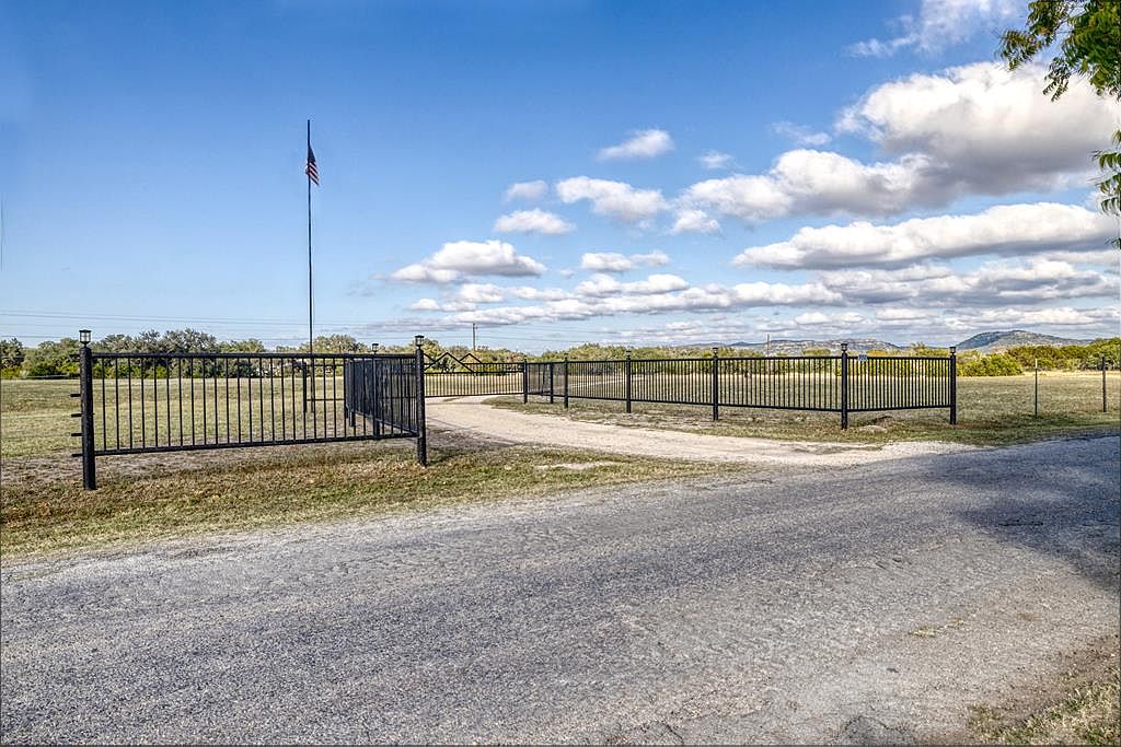 984 Walter White Ranch Rd, Leakey, TX 78873 Zillow