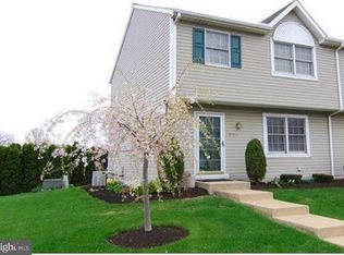 2911 Harbor Dr, Sinking Spring, PA 19608