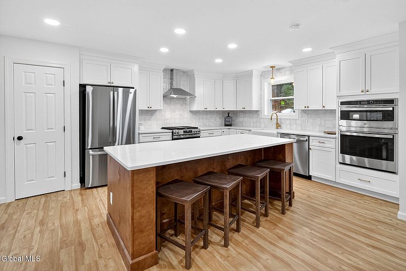 4th image of 6107 Parkis Mills Road