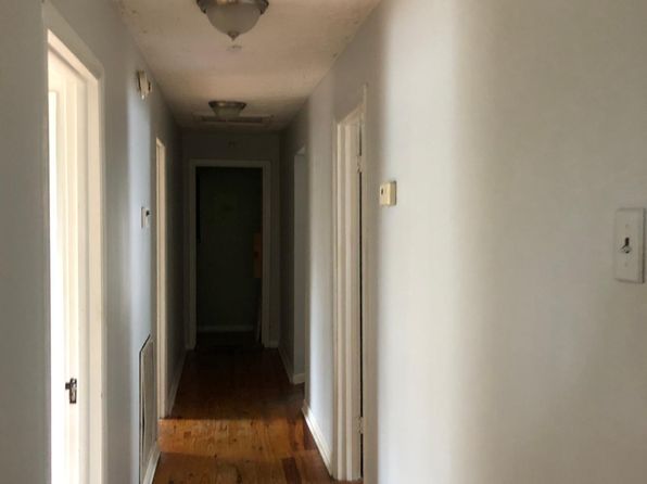 3112 Island Home Ave