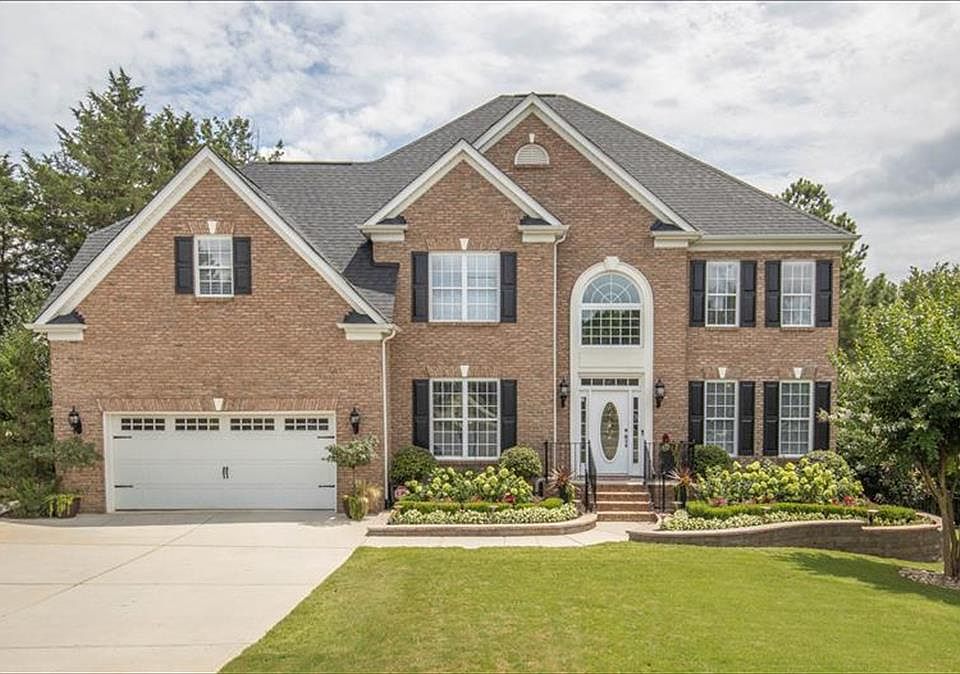 1st image of 201 McDuffie Ln