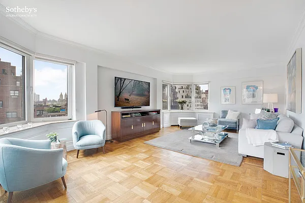 Rented by Sotheby's International Realty | media 12