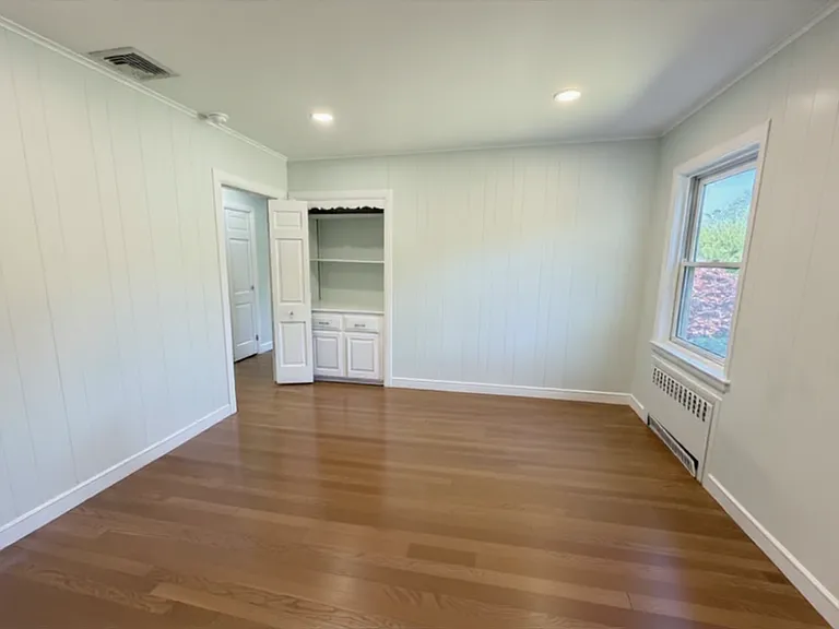 343 Bay Rd — Photo 12