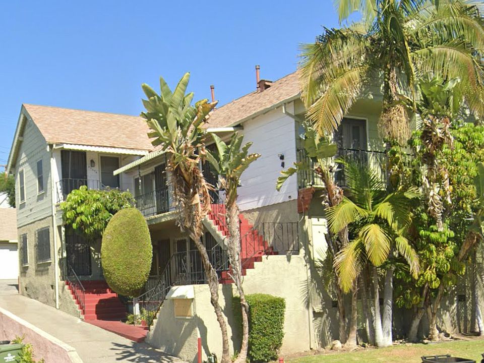 1st image of 8405 Crenshaw Dr #1/2
