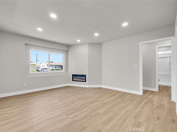 5th image of 2264 Cogswell Rd