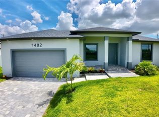 1402 NE 14th St, Cape Coral, FL 33909