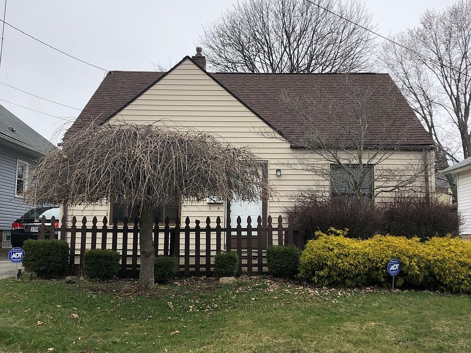 1st image of 122 Rhoda Ave