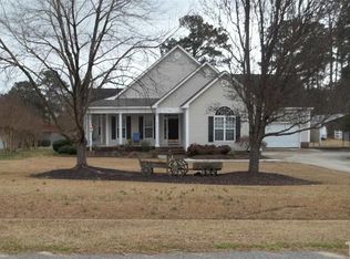 127 Glasgow Dr, Clayton, NC 27520