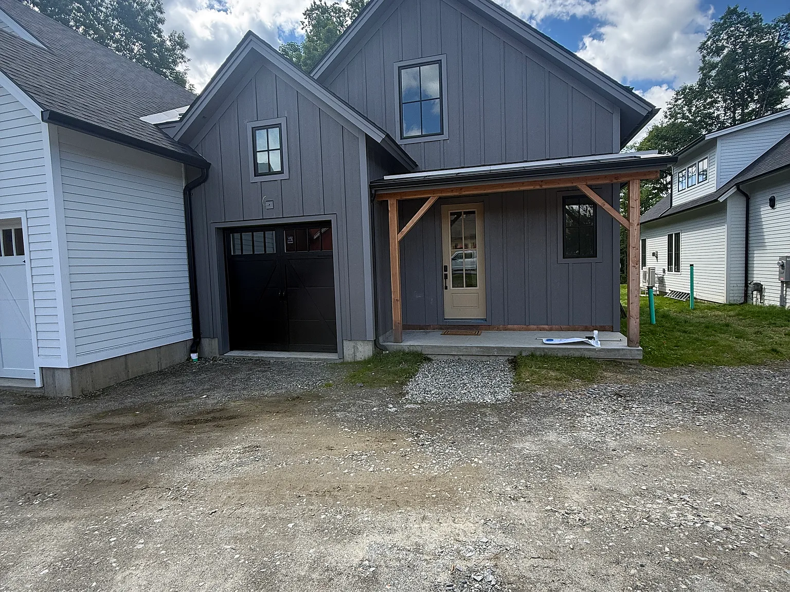 3 bed, 2.5 bath, 1969 sqft, $6,000 — Photo 2