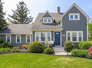 1097 Greendale Ave, Needham, MA 02492