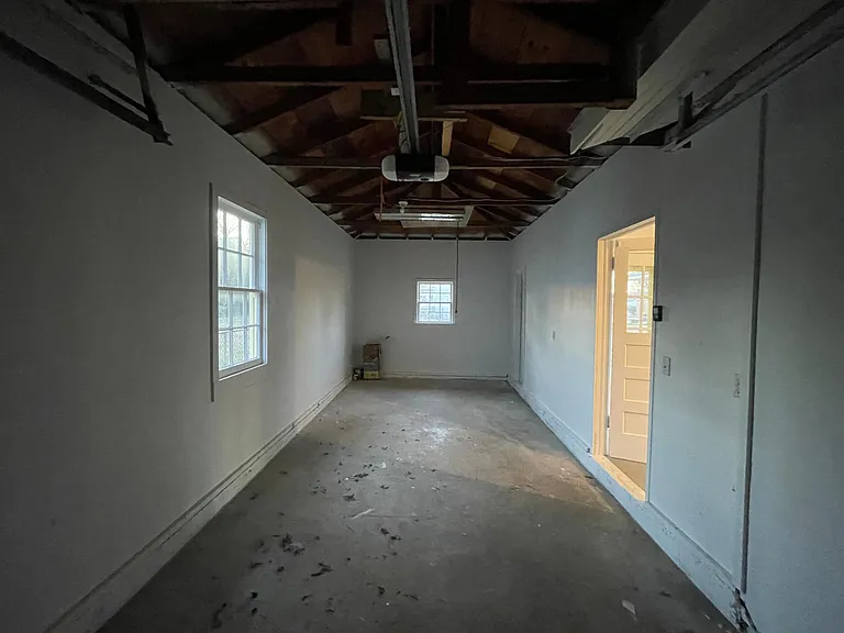 1541 S Kickapoo Ave — Photo 28