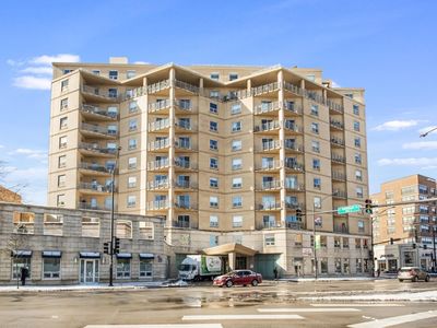 4350 N Broadway St APT 311, Chicago, IL, 60613