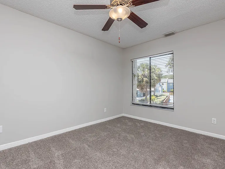 Westwood Crossing — Photo 106