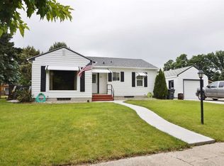 305 2nd St W, Velva, ND 58790