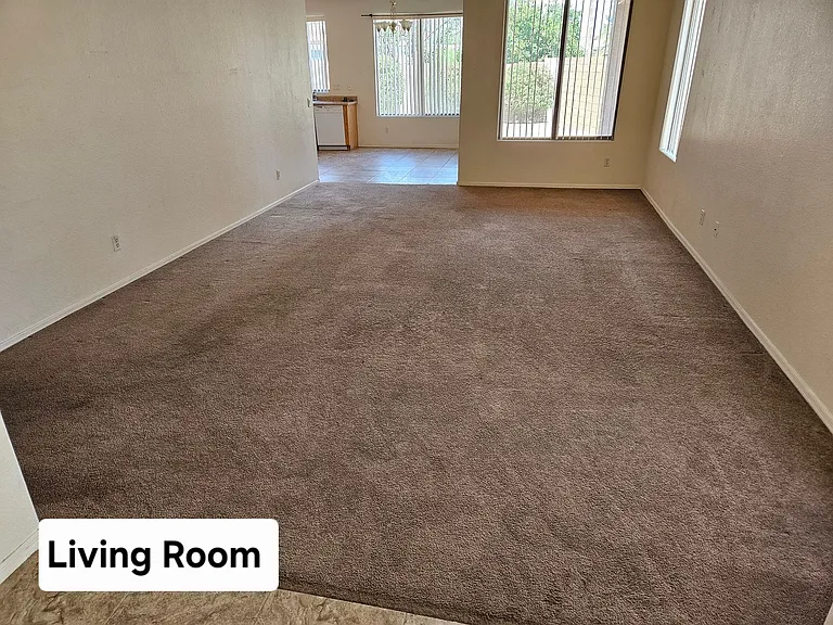 890 E Kyle Ct — Photo 8