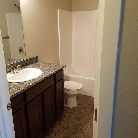 Unit Photo