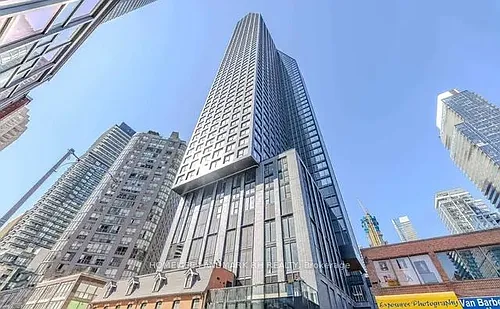 8 Wellesley St W Photo 1