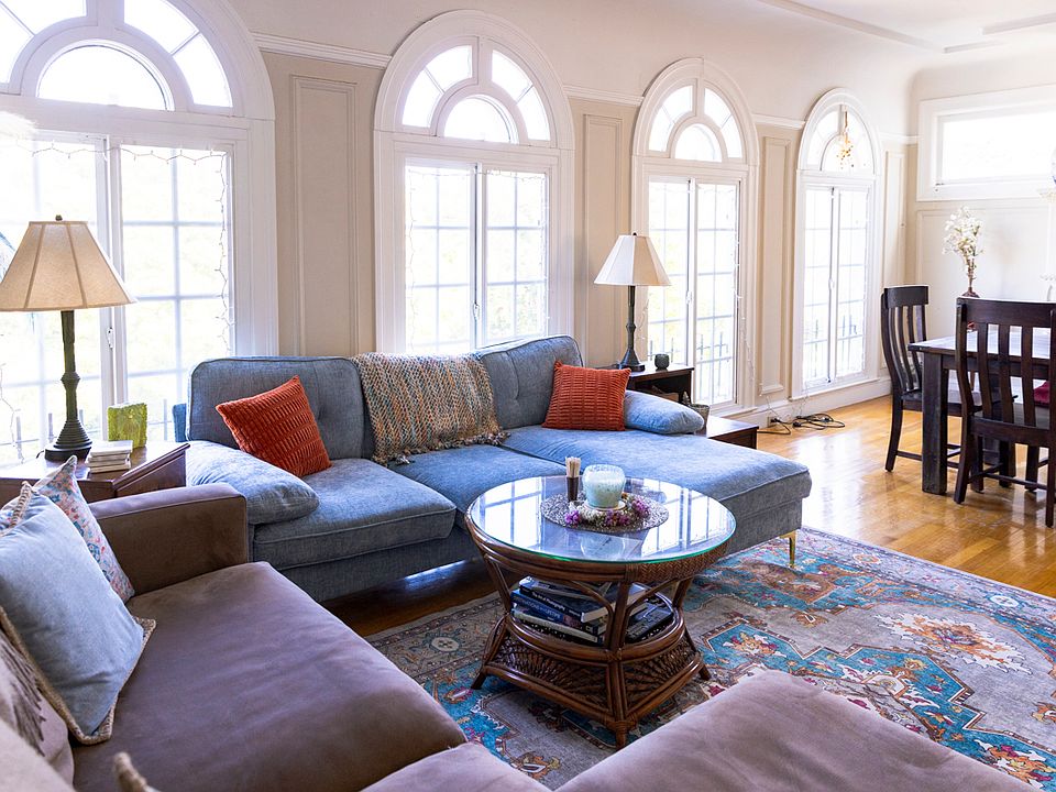 1st image of 717 14th Ave #1