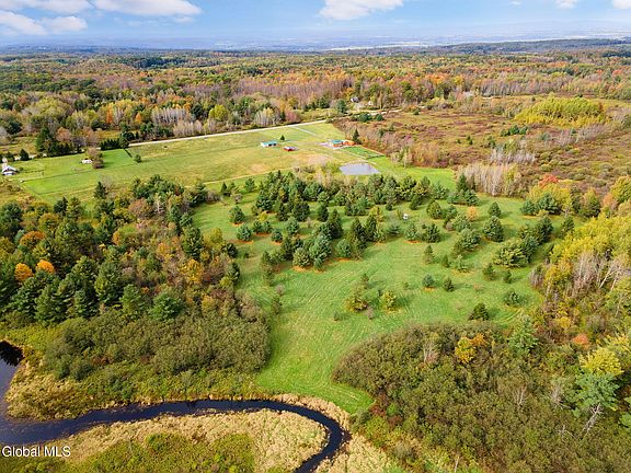 4th image of 311 Corbin Hill Road