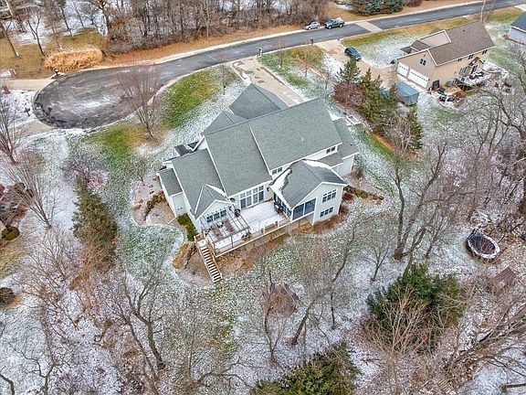 2nd image of 4857 Autumn Leaf Court