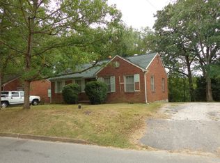1135 Chickasaw Rd, Paris, TN 38242
