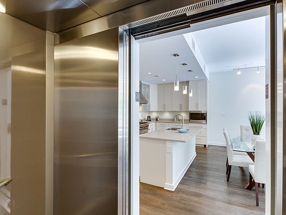 3rd image of 1610 N Queen St #233