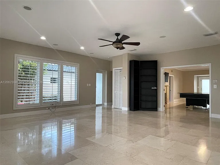 383 SW 25th Rd — Photo 10