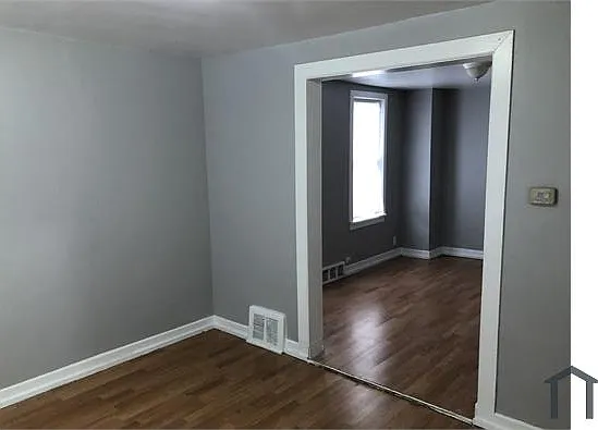 12150 S Lowe Ave — Photo 3